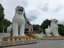 Entrance to Mandalay Hill