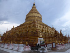 Shwezigon pagoda in Nyaung U outside Bagan, Myanmar
