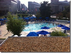 Washington_plaza_pool