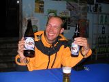 OLav shows the difference between a small and large beer